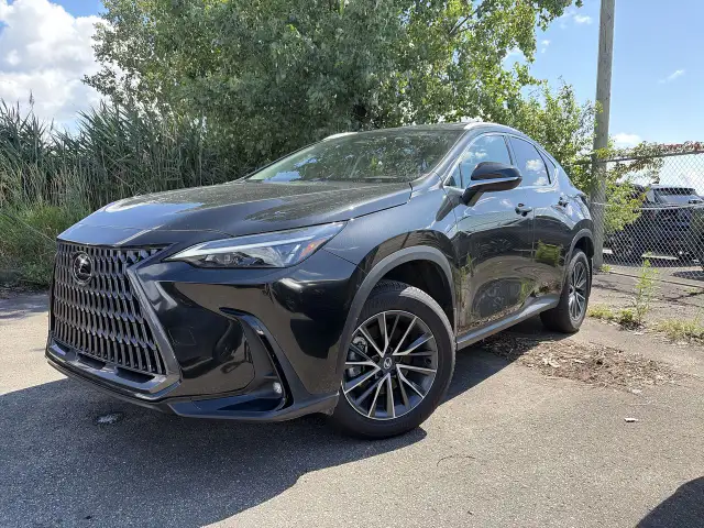 2026 Lexus NX NX 350 / Premium / Rear Camera / Navigation / Panoramic Sunroof