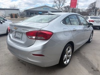 ALLOYS, BACK-UP CAMERA, LEATHER SEATS, HEATED SEATS, HEATED STEERING WHEEL, VOCAL ASSIST TELEMATICS,... (image 4)