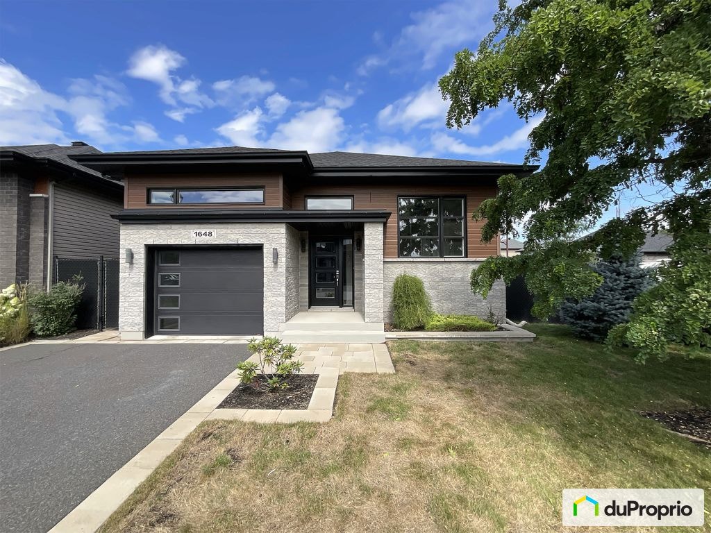 $689,000 - Bungalow for sale in Contrecoeur — photo 1