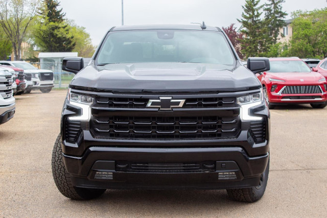 2025 Chevrolet Silverado 1500 Crew RST 4WD in Cars & Trucks in Edmonton - Image 3