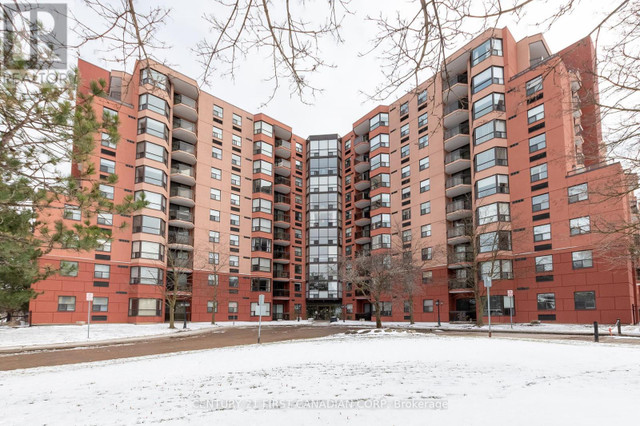 #810 -600 TALBOT ST London, Ontario in Condos for Sale in London - Image 2