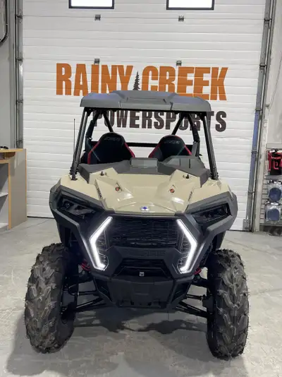 Rider Comfort Optimized ergonomics for comfort and better sightlines. An adjustable seat and tilt st...