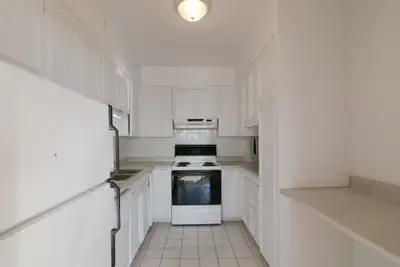 two-bedroom two-bathroom apartment near Guy-Concordia - ID 3379