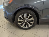 This 2018 Buick Encore Essence is a smart fit for daily driving in Dartmouth. Its compact SUV size m... (image 9)