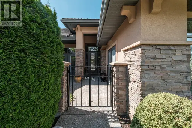 4349 Gallaghers Fairway S Kelowna, British Columbia63235528149889122