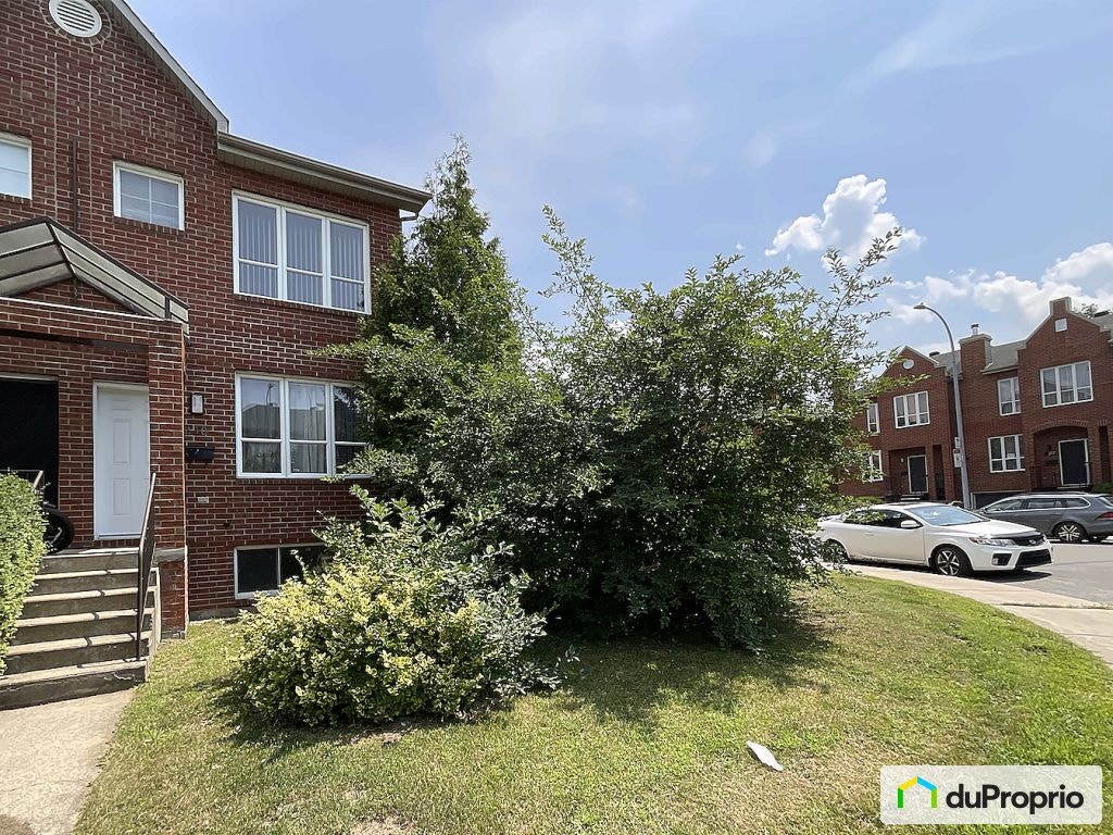 $610,000 - Townhouse for sale in LaSalle — photo 2