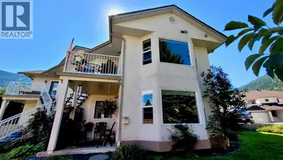 Welcome this quiet and spacious two-three bed + two full bath, upper-floor condo in West Beasley Pla...