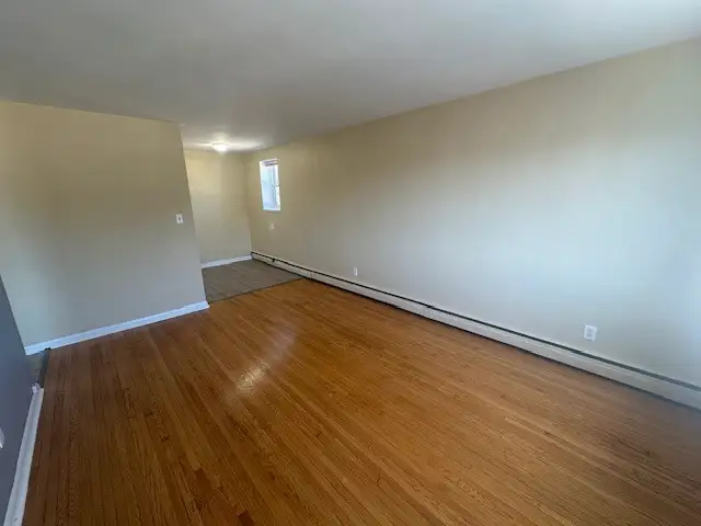 545 Young St - 1 BR - Available July 1st62863327351425121