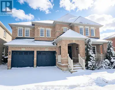 Huge house 3000-3500 Sq. ft. in the heart of Milton at Derry and Miller intersection, walking distan...