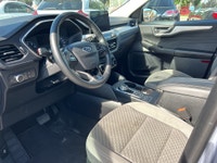 Double L Motors Ltd. For Sale: 2022 Ford Escape SE AWD Looking for a fuel-efficient, modern SUV with... (image 8)