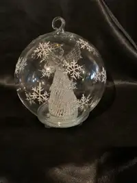 Fibre optic angel glass globe - Christmas 