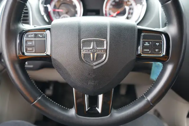 2018 Dodge Grand Caravan SXT Premium Plus WITH STOW & GO in Cars & Trucks in Red Deer - Image 37