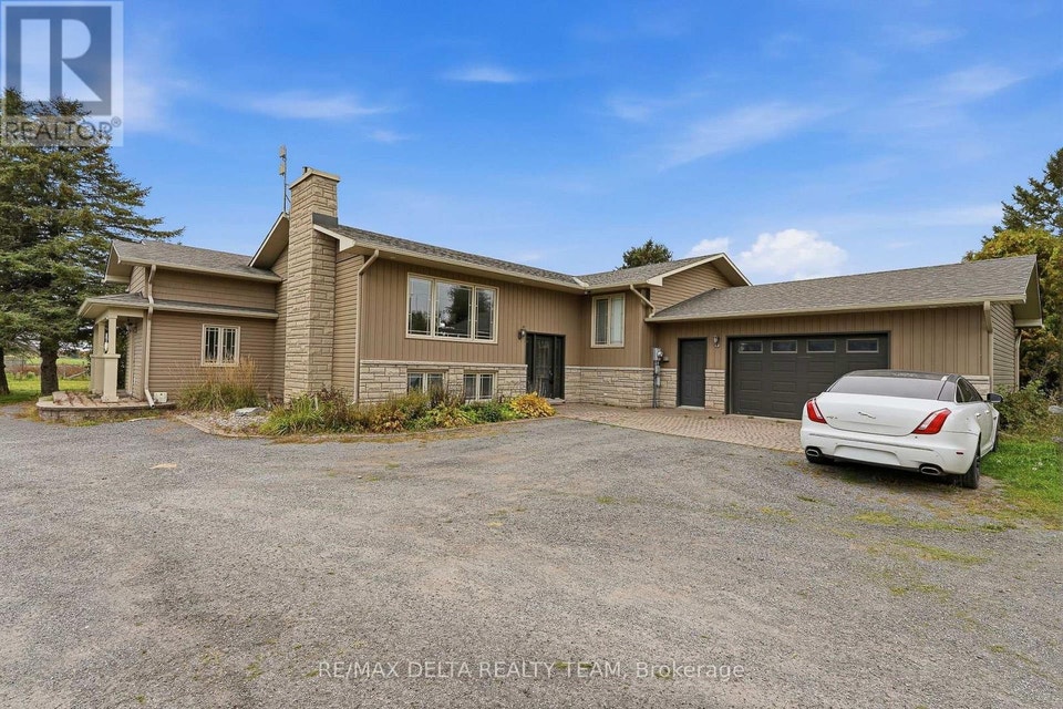 4806 FRANK KENNY ROAD Ottawa, Ontario 2