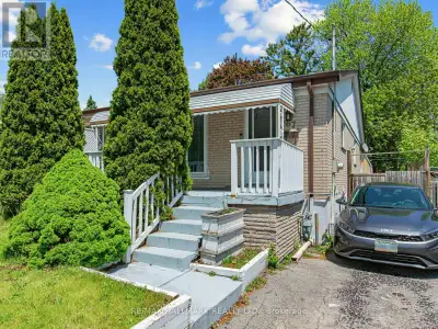 Recently renovated basement apartment in the ultra convenient location of Clairlea-Birchmount. Locat...