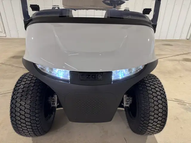 2026 E-Z-GO RXV 2 Valor S EX1-White golf cart in ATVs in Vernon - Image 7