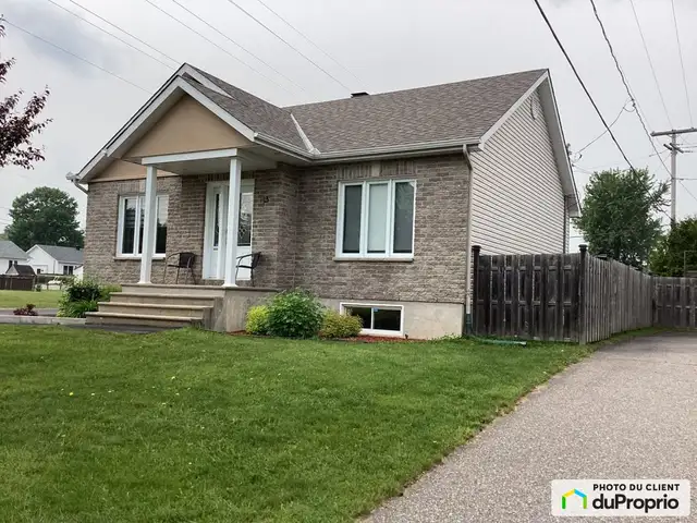 $574,900 - Bungalow for sale in Gatineau (Buckingham) in Houses for Sale in Gatineau - Image 3