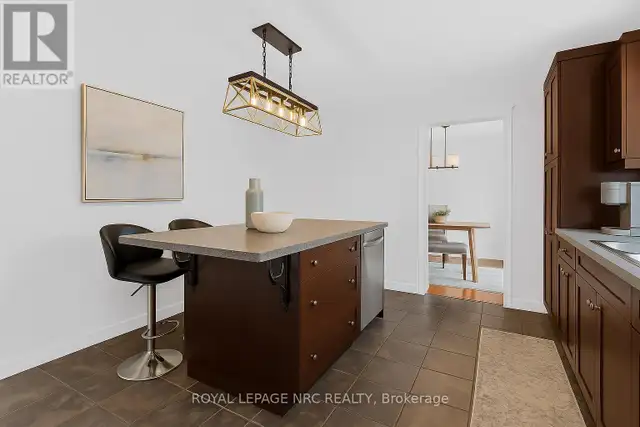 725 PARKDALE AVENUE Fort Erie (Crescent Park), Ontario in Houses for Sale in St. Catharines - Image 12