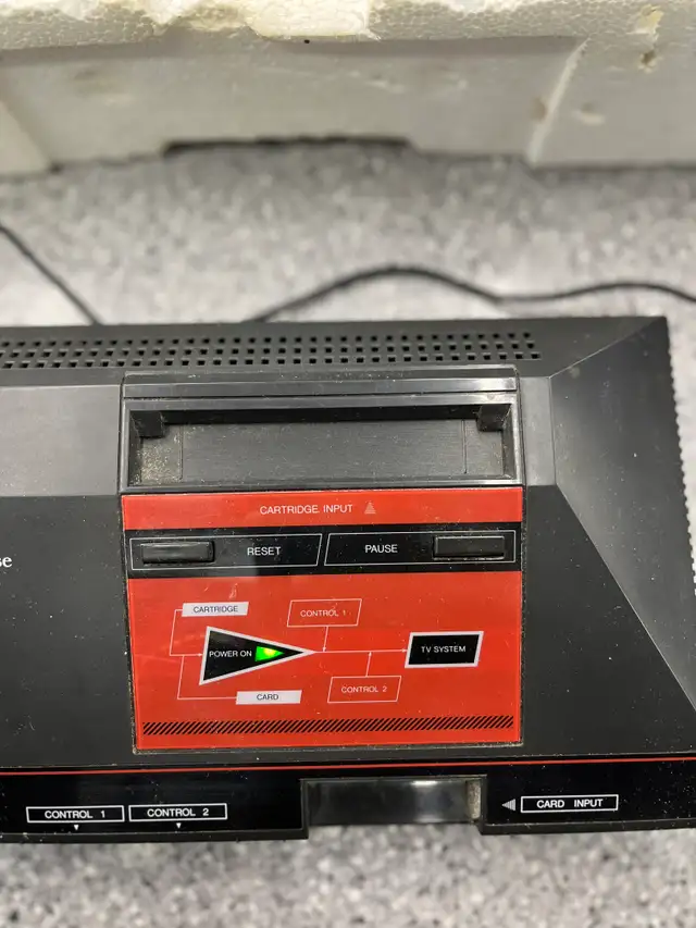 Sega Master System (Complete in Box) in Older Generation in City of Toronto - Image 9