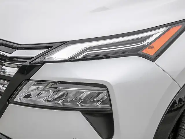 2026 Nissan Rogue Platinum in Cars & Trucks in City of Toronto - Image 11