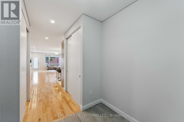 2 - 36 ONTARIO STREET Ottawa, Ontario in Long Term Rentals in Ottawa - Image 4