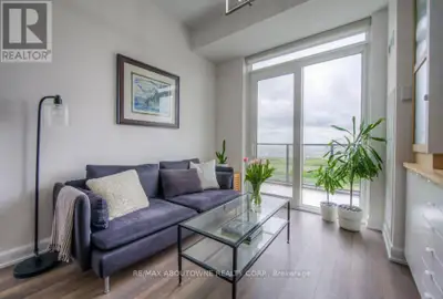 1404 - 3200 WILLIAM COLTSON AVENUE Oakville (JM Joshua Meadows),