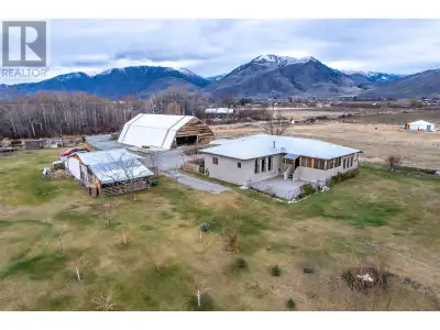 Are you dreaming of a hobby farm, an artist's retreat or just peaceful rural living? This property i...