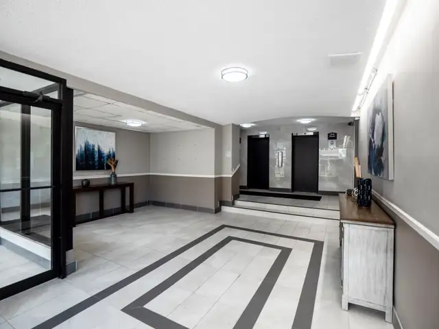 Apartment for Rent at 165 Ontario, Downtown in Long Term Rentals in St. Catharines - Image 11