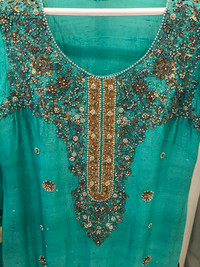 Pakistani suit for sale