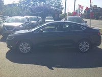 2016 Chrysler 200 175000 KM Price $8499 ON or QC Safety Included Warranty Included Carfax Included A... (image 3)