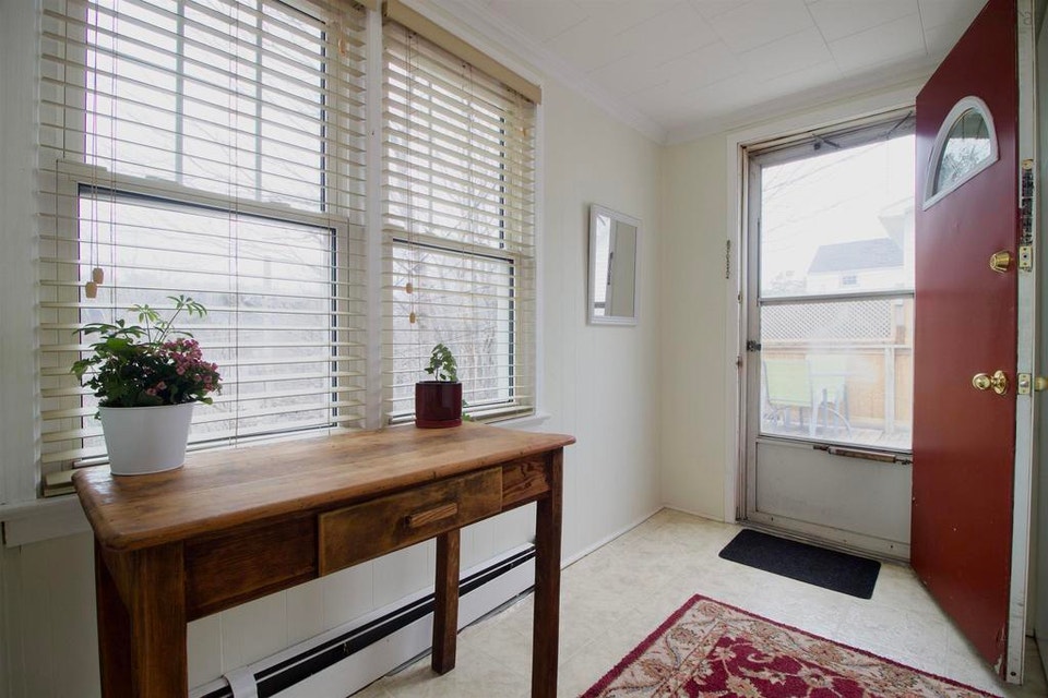Armdale Rotary Executive 4 Bedroom Apartment for Rent 4