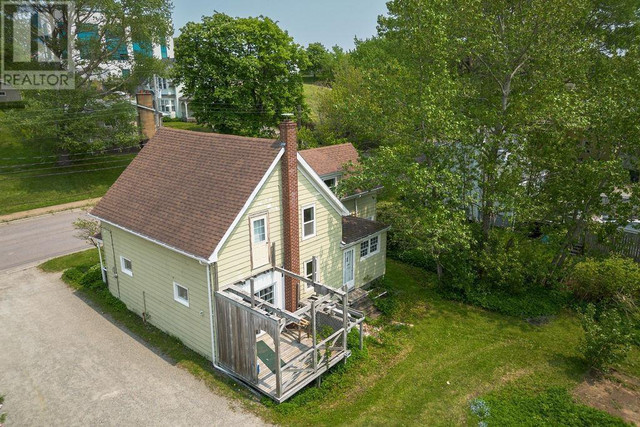 521 Granville Street Port Hawkesbury, Nova Scotia in Houses for Sale in Cape Breton - Image 2