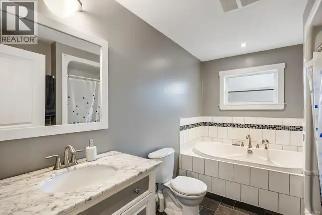 3328 Third St Cumberland, British Columbia in Houses for Sale in Comox / Courtenay / Cumberland - Image 30