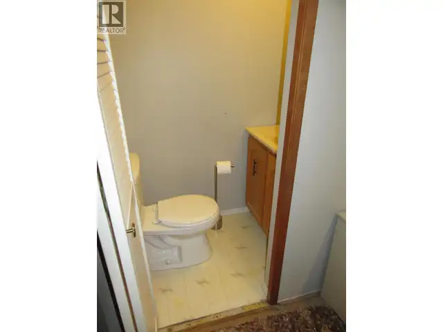 7568 BURGESS ROAD Deka Lake / Sulphurous / Hathaway Lakes, Briti in Houses for Sale in 100 Mile House - Image 24