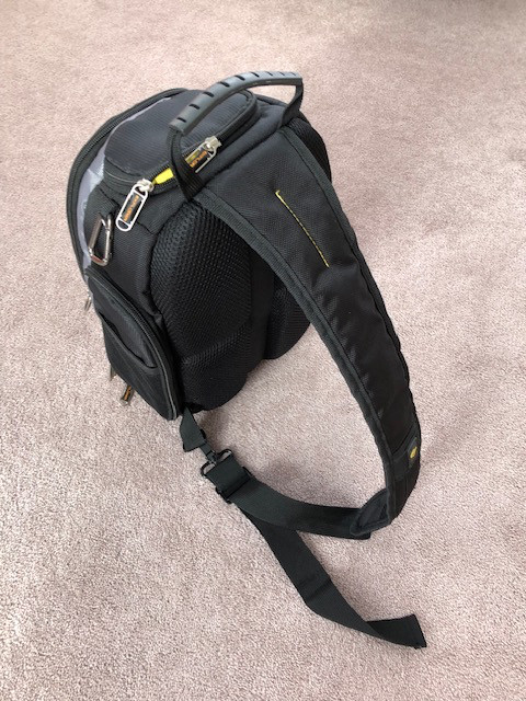 BRAND NEW Deluxe National Geographic Black Camera Bag in Cameras & Camcorders in Norfolk County - Image 2