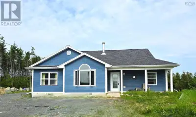 281 Heselton Drive Tranquil One-Level Living with Expansion Potential. Experience the peace & simpli...