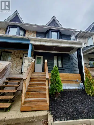 Newly Renovated bright Spacious 2 Bedroom Legal Basement Apartment, Separated Entrance(NoShared Comm...