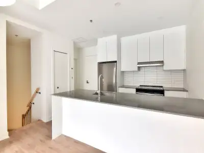 2 ETAGES-5 1/2 Condo LOFT à louer/for rent-Plateau Mont-Royal