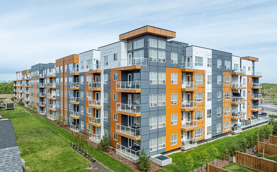 Beautifully designed and modern suites with The View at Secord 3
