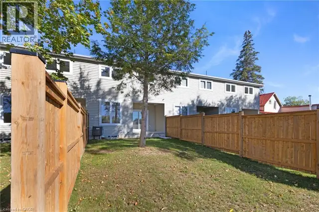 208 WILLIAM Street Delhi, Ontario in Houses for Sale in Norfolk County - Image 27