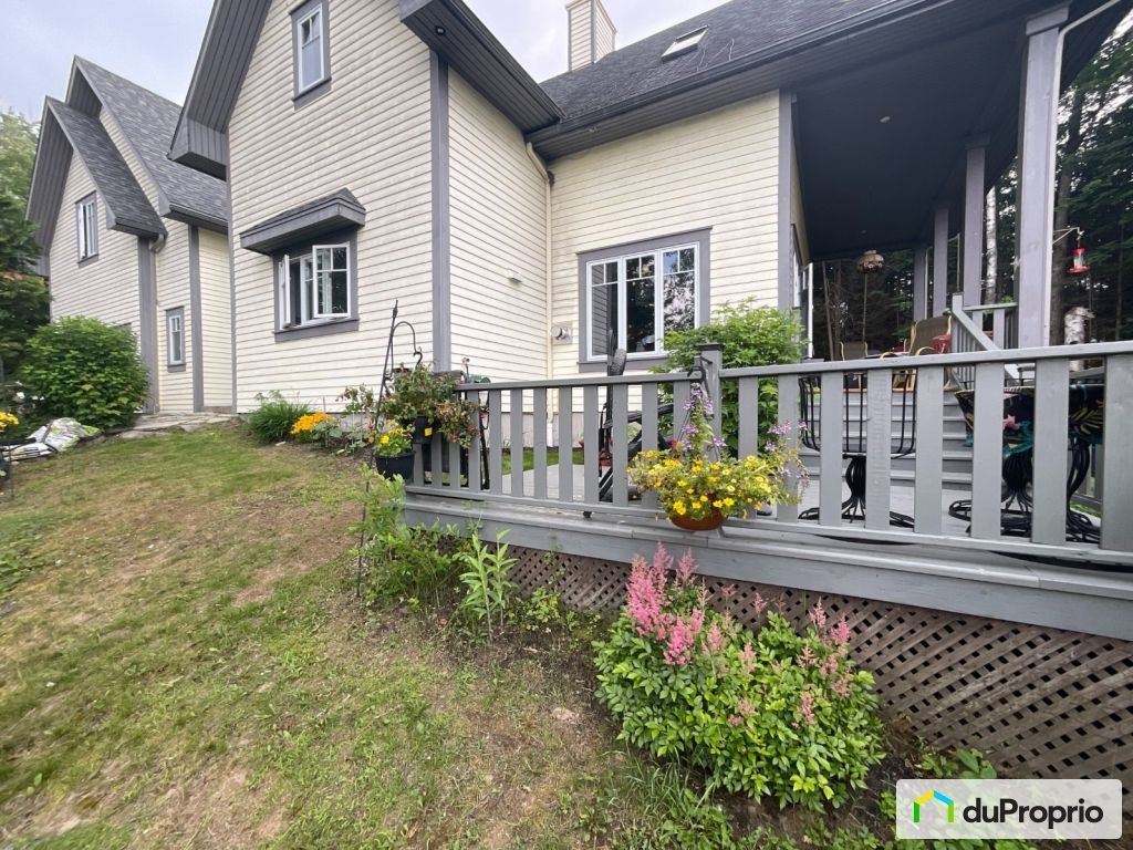 $934,000 - Intergenerational for sale in Ste-Adele — photo 2