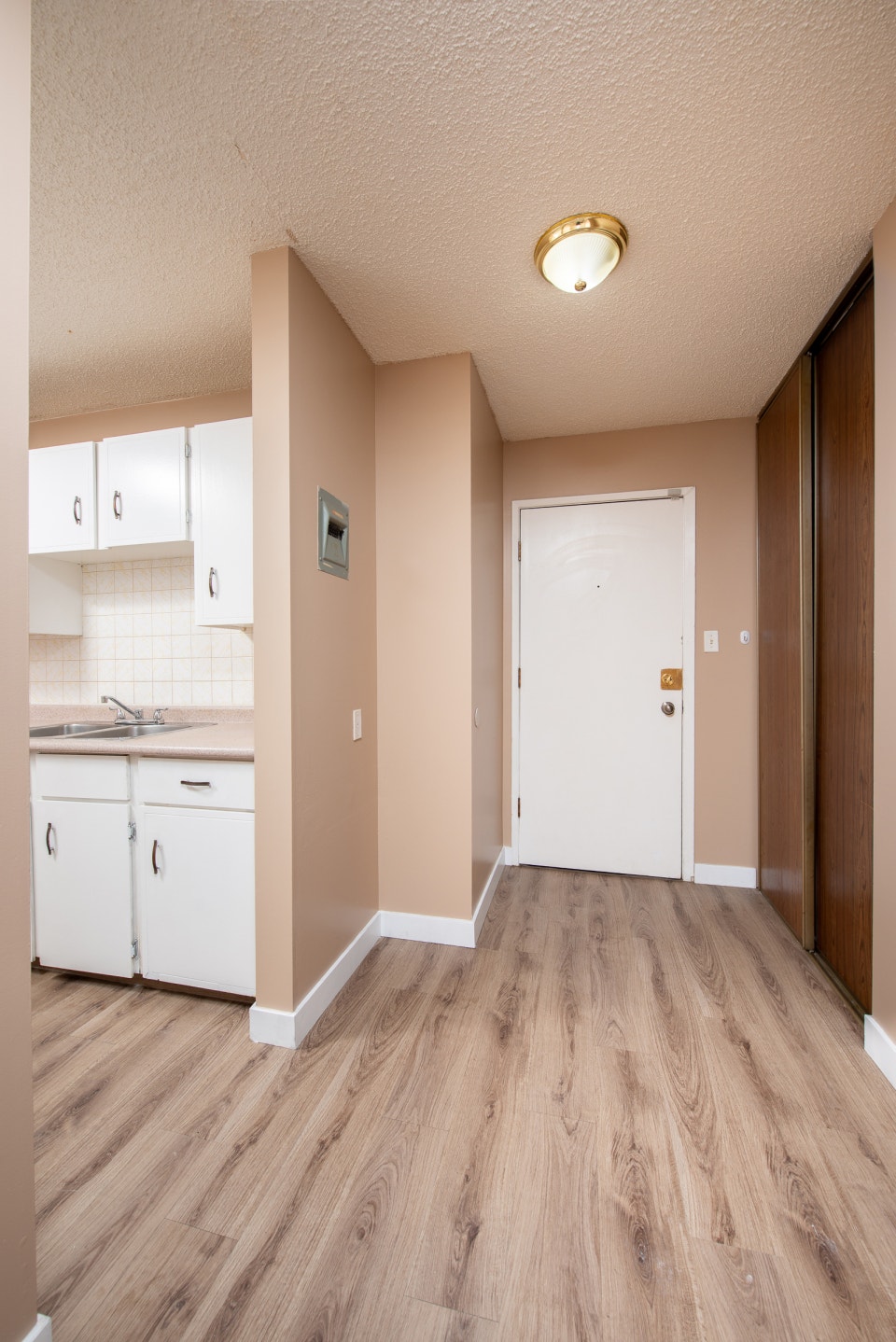 Union Square - 1 Bedroom Apartment for Rent 4