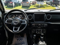 Welcome to 400 Chrysler Dodge Jeep Ram. TRANSMISSION: 8-SPEED TORQUEFLITE AUTO PHEV (STD),BRIGHT WHI... (image 2)