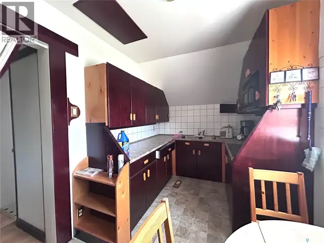 404 Stella STREET Grenfell, Saskatchewan in Houses for Sale in Regina - Image 6