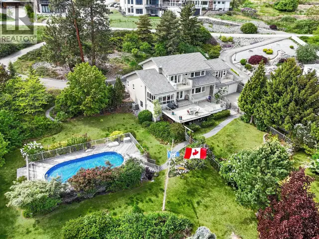 6241 Lipsett Avenue Peachland, British Columbia in Land for Sale in Penticton - Image 2