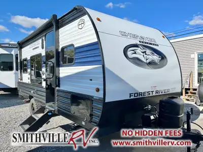 2025 Preowned toy hauler in great condition. Features: Sleeps up to 5 - front queen size mattress, f...
