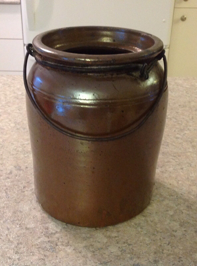 Ancienne antique jarre fabrique poterie St-Jean-d’Iberville 1890 dans Art et objets de collection  à Ville de Montréal