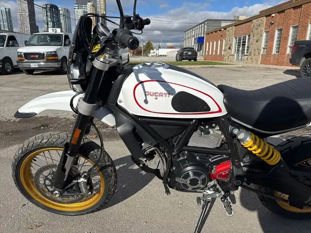 2018 Ducati Scrambler Desert Sled ~ DUCATI SCRAMBLER ~ DESERT SL in Street, Cruisers & Choppers in City of Toronto - Image 19