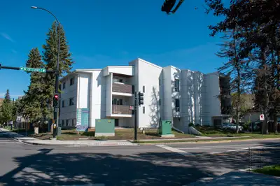 Cochrane 104 is professionally managed by Mainstreet Equity Build Your Credit | Split Your Rent Simp...