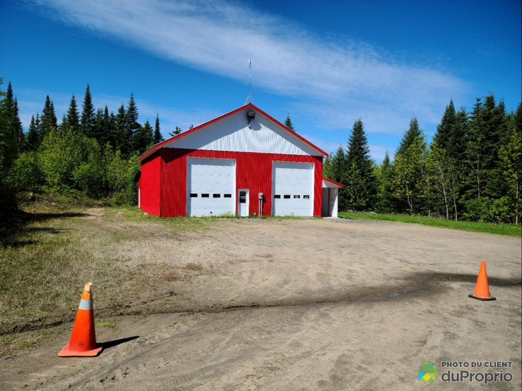 $289,100 - Taxes not included / lot included - Farm - La Malbaie — photo 1