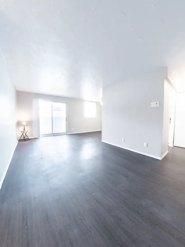ALL INCLUSIVE - 2BR Pinegrove Apts in Waterloo in Long Term Rentals in Kitchener / Waterloo - Image 7
